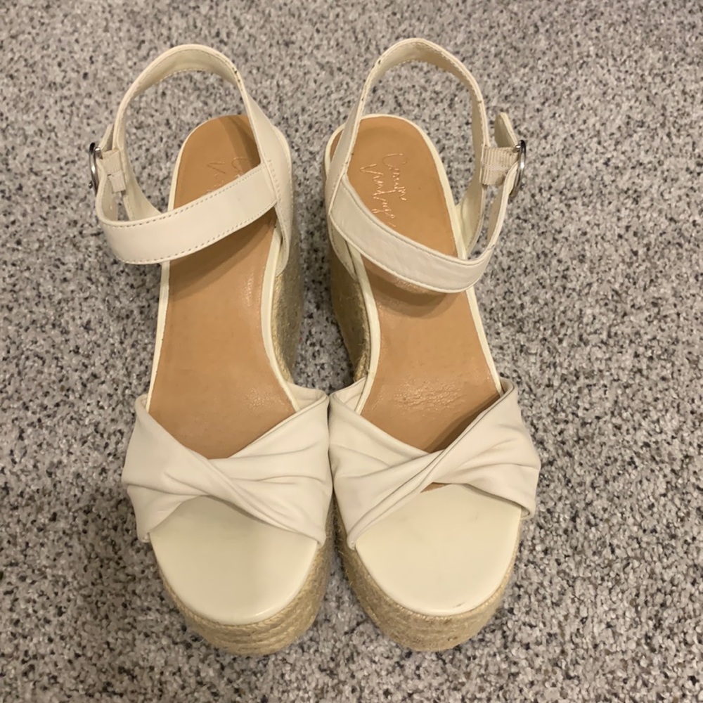 Crown vintage new wedges